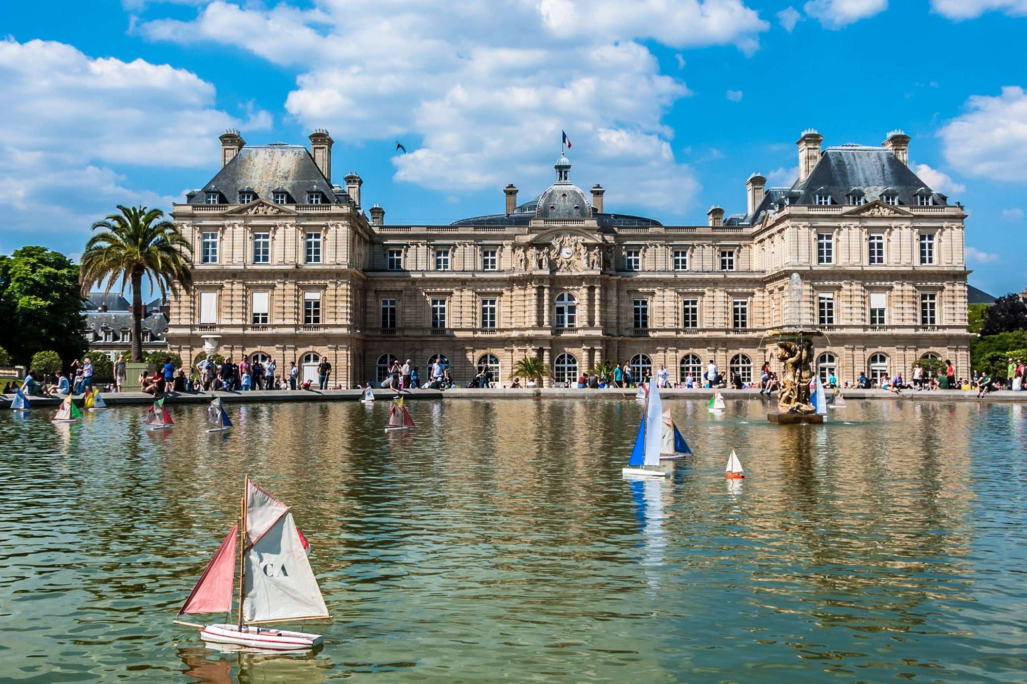 Cours Saint-Germain : agence immobilière à Saint-Germain-des-Prés